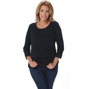 Women's Long Sleeve Scoop Neck Sweater - Black